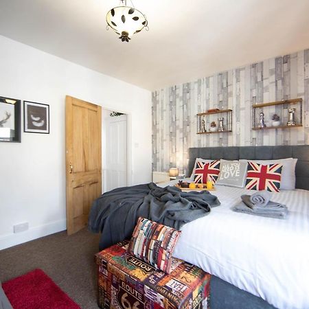 Cosy 3 Bedroom House - Private & Central - Ultra Wifi Canterbury Bagian luar foto