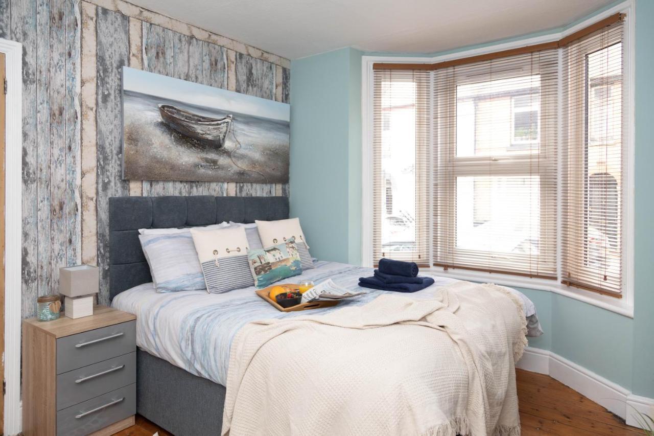 Cosy 3 Bedroom House - Private & Central - Ultra Wifi Canterbury Bagian luar foto