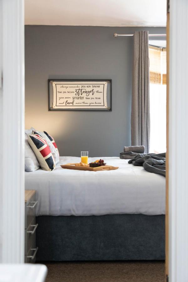 Cosy 3 Bedroom House - Private & Central - Ultra Wifi Canterbury Bagian luar foto